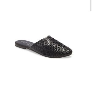 Coconuts by Matisse Island Black Leather Woven Mules Slides Flats 6M